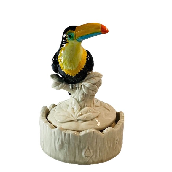 Toucan Music Box 1980 Quon-Quon Porcelain Love Me Tender Working 7”x5” base - Picture 2 of 4